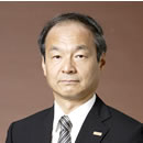 内田 章 氏