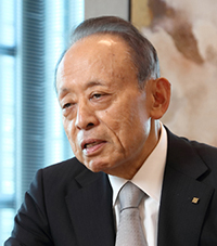 山田 匡通 氏